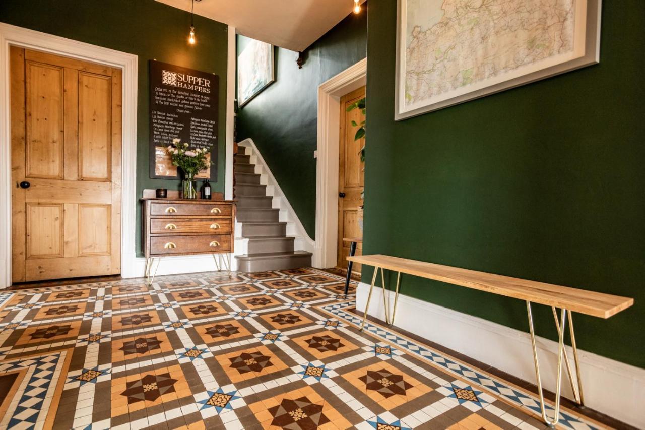 Bed and Breakfast The Old Vicarage Moylgrove Экстерьер фото